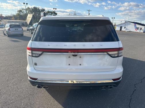 2024 Lincoln Aviator Premiere