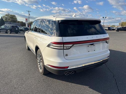 2024 Lincoln Aviator Premiere
