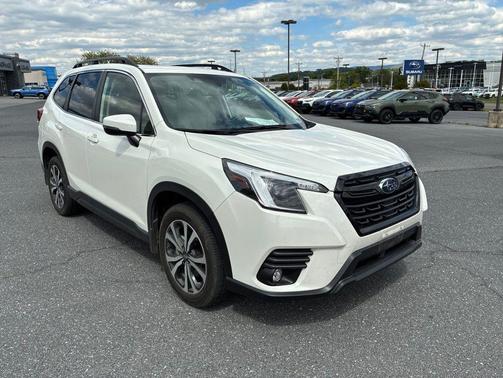 Crystal White Pearl 2024 Subaru Forester Limited