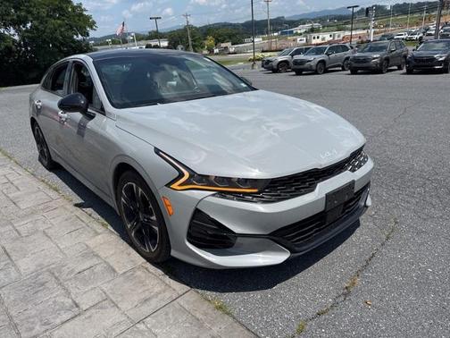 2022 Kia K5 GT-Line