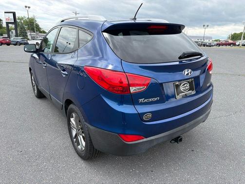 Laguna Blue Metallic 2015 Hyundai TUCSON SE