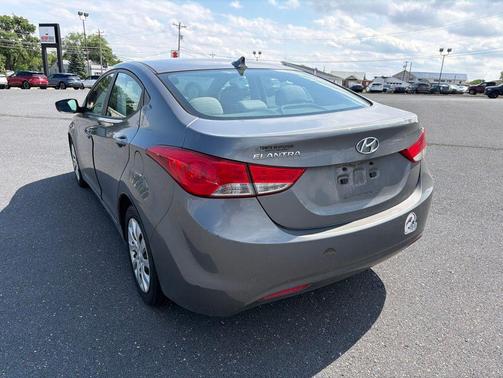 Harbor Gray Metallic 2013 Hyundai ELANTRA GLS