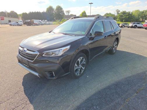 Crystal Black Silica 2022 Subaru Outback Limited