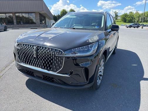 Infinite Black Metallic Clearcoat 2026 Lincoln Aviator Reserve AWD