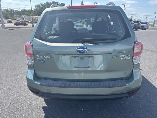2017 Subaru Forester 2.5i