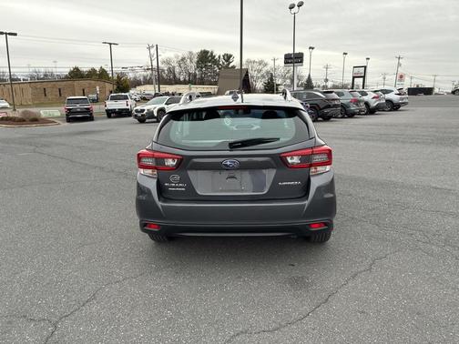 2023 Subaru Impreza 2.0i Premium