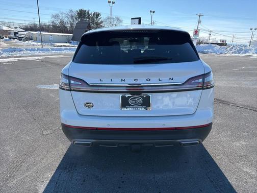 2022 Lincoln Nautilus Black Label