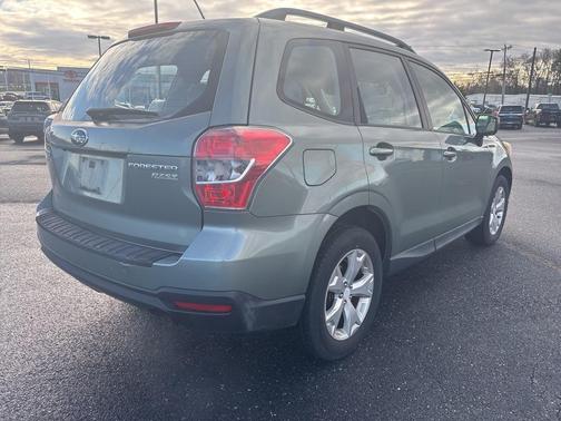 2015 Subaru Forester 2.5i