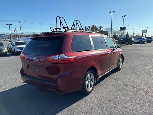 2015 Toyota Sienna LE