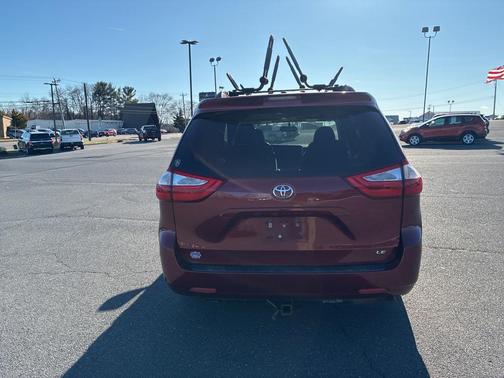 2015 Toyota Sienna LE