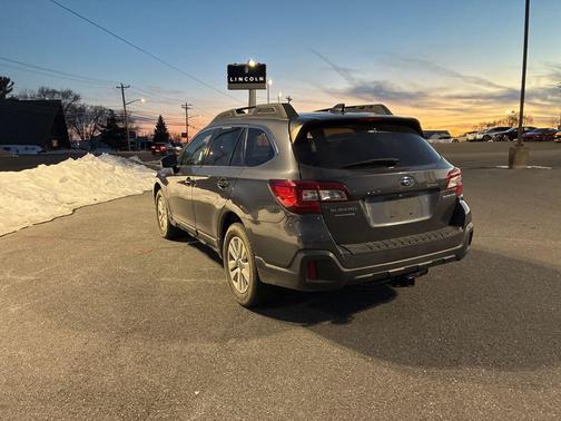 2019 Subaru Outback 2.5i Premium