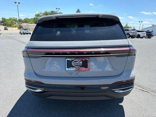 Gray 2026 Lincoln Nautilus Premiere