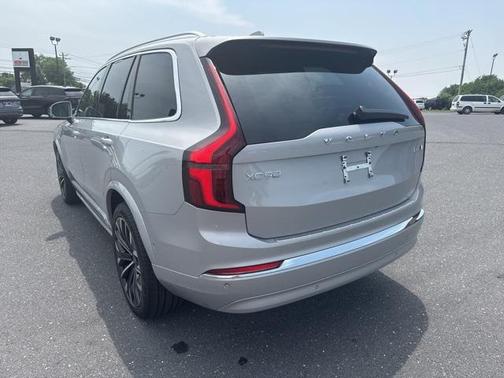2025 Volvo XC90 B6 Ultra