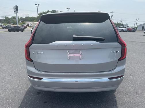 2025 Volvo XC90 B6 Ultra