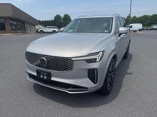 2025 Volvo XC90 B6 Ultra