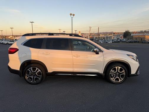 2023 Subaru Ascent Limited 7-Passenger