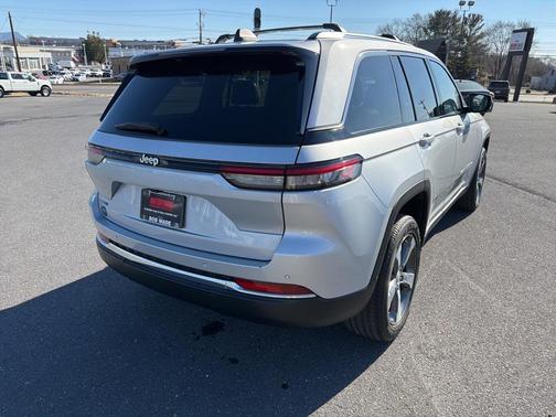 2022 Jeep Grand Cherokee 4xe Base