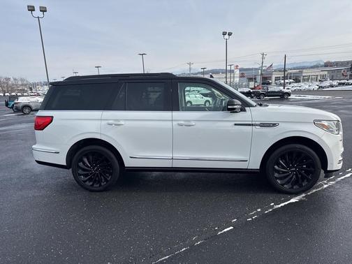 2021 Lincoln Navigator Black Label