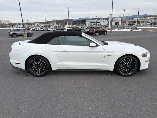 2023 Ford Mustang GT Premium