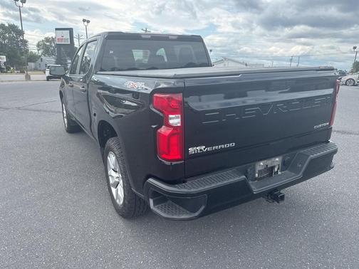 2022 Chevrolet Silverado 1500 Custom