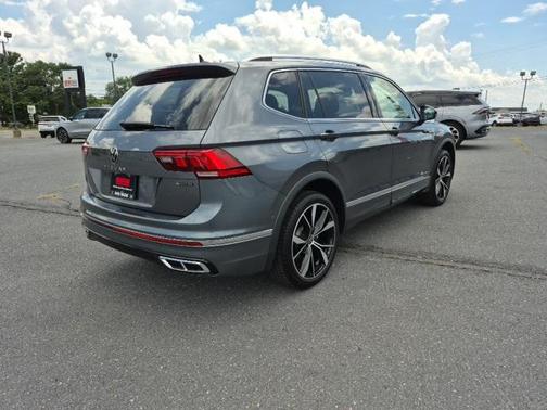 2024 Volkswagen Tiguan 2.0T SEL R-Line 4MOTION