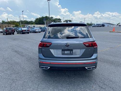 2024 Volkswagen Tiguan 2.0T SEL R-Line 4MOTION