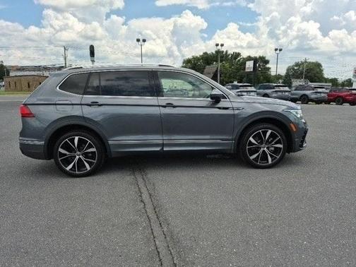 2024 Volkswagen Tiguan 2.0T SEL R-Line 4MOTION