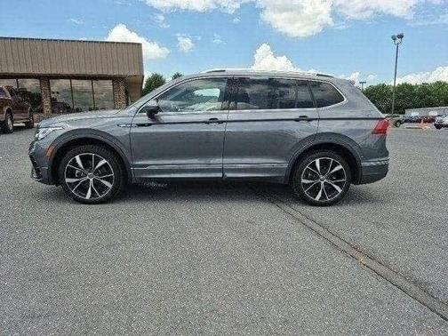 2024 Volkswagen Tiguan 2.0T SEL R-Line 4MOTION