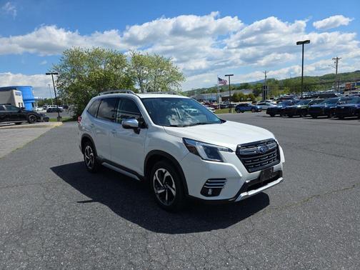 Crystal White Pearl 2023 Subaru Forester Touring