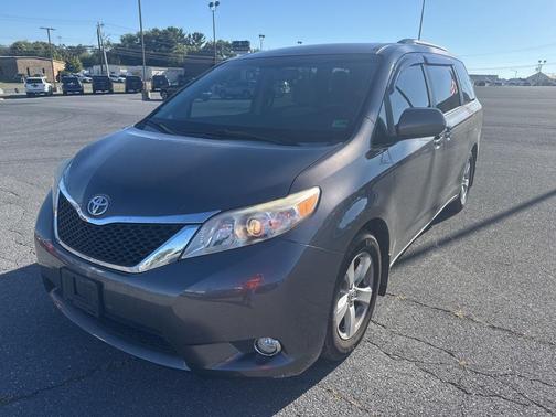 2013 Toyota Sienna 