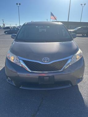 2013 Toyota Sienna 