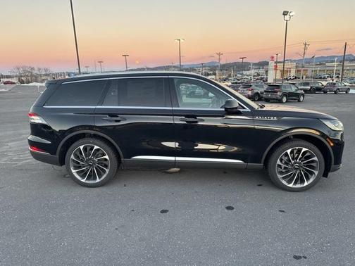 2025 Lincoln Aviator Reserve AWD