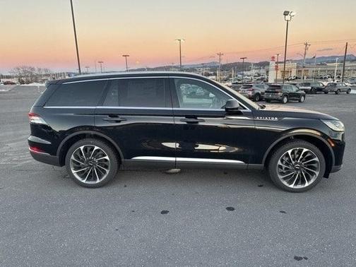 2025 Lincoln Aviator Reserve AWD