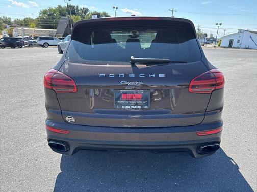 2016 Porsche Cayenne Base