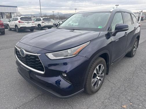 2021 Toyota Highlander Hybrid XLE