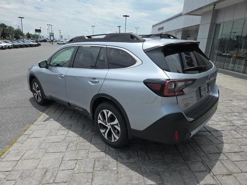 2022 Subaru Outback Limited XT