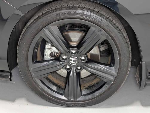 Crystal Black Pearl 2024 Honda Accord Hybrid