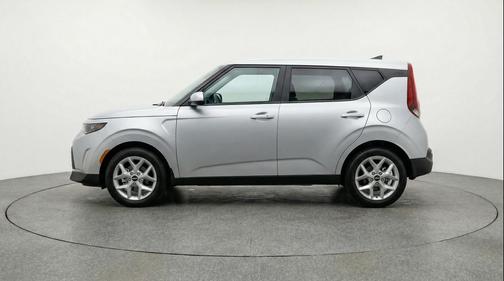 Steel Gray 2025 Kia Soul LX
