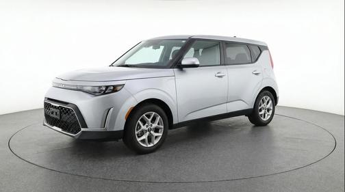 Steel Gray 2025 Kia Soul LX