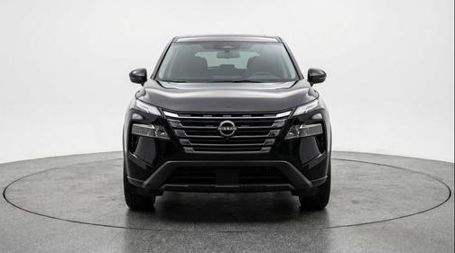 Super Black 2025 Nissan Rogue SV