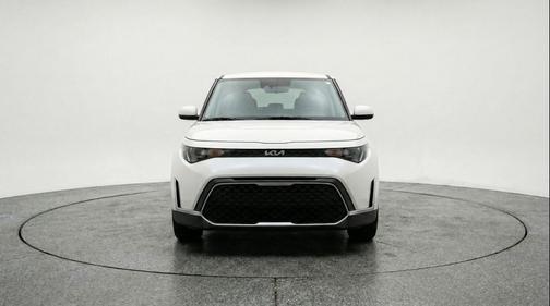 Snow White Pearl 2025 Kia Soul LX