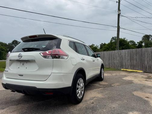 Glacier White 2016 Nissan Rogue S