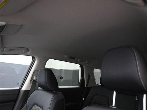 2025 Nissan Pathfinder S