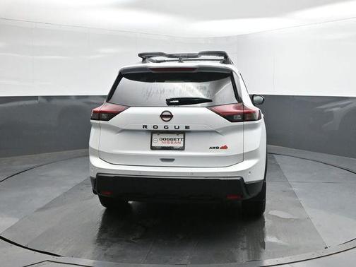 Everest White P 2026 Nissan Rogue Rock Creek