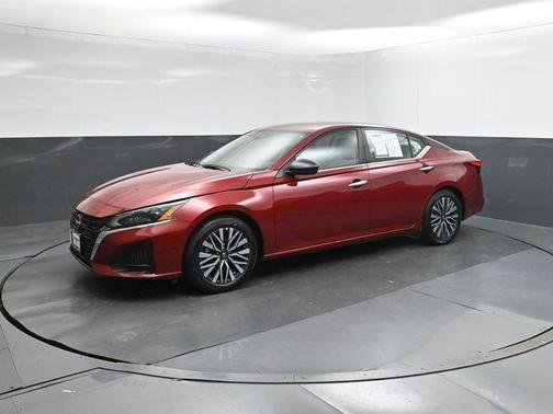 Scarlet Ember 2025 Nissan Altima SV