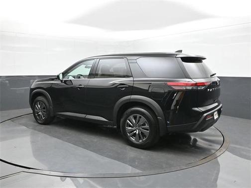 2025 Nissan Pathfinder S