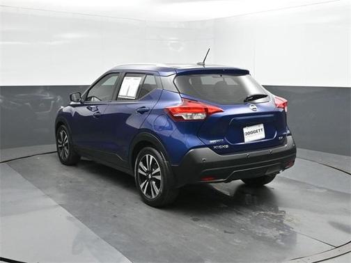 2020 Nissan Kicks SV