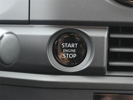 2025 Nissan Pathfinder S