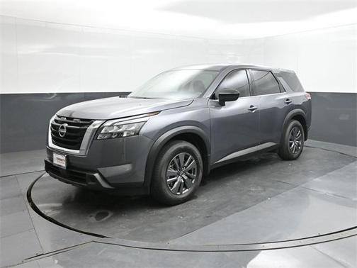 2025 Nissan Pathfinder S