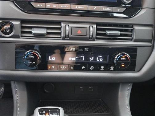 2025 Nissan Pathfinder S